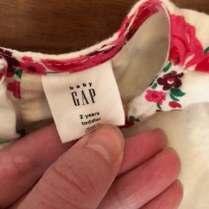 GAP Dresses - Baby Gap floral dress GAP Dresses - Baby Gap floral dress